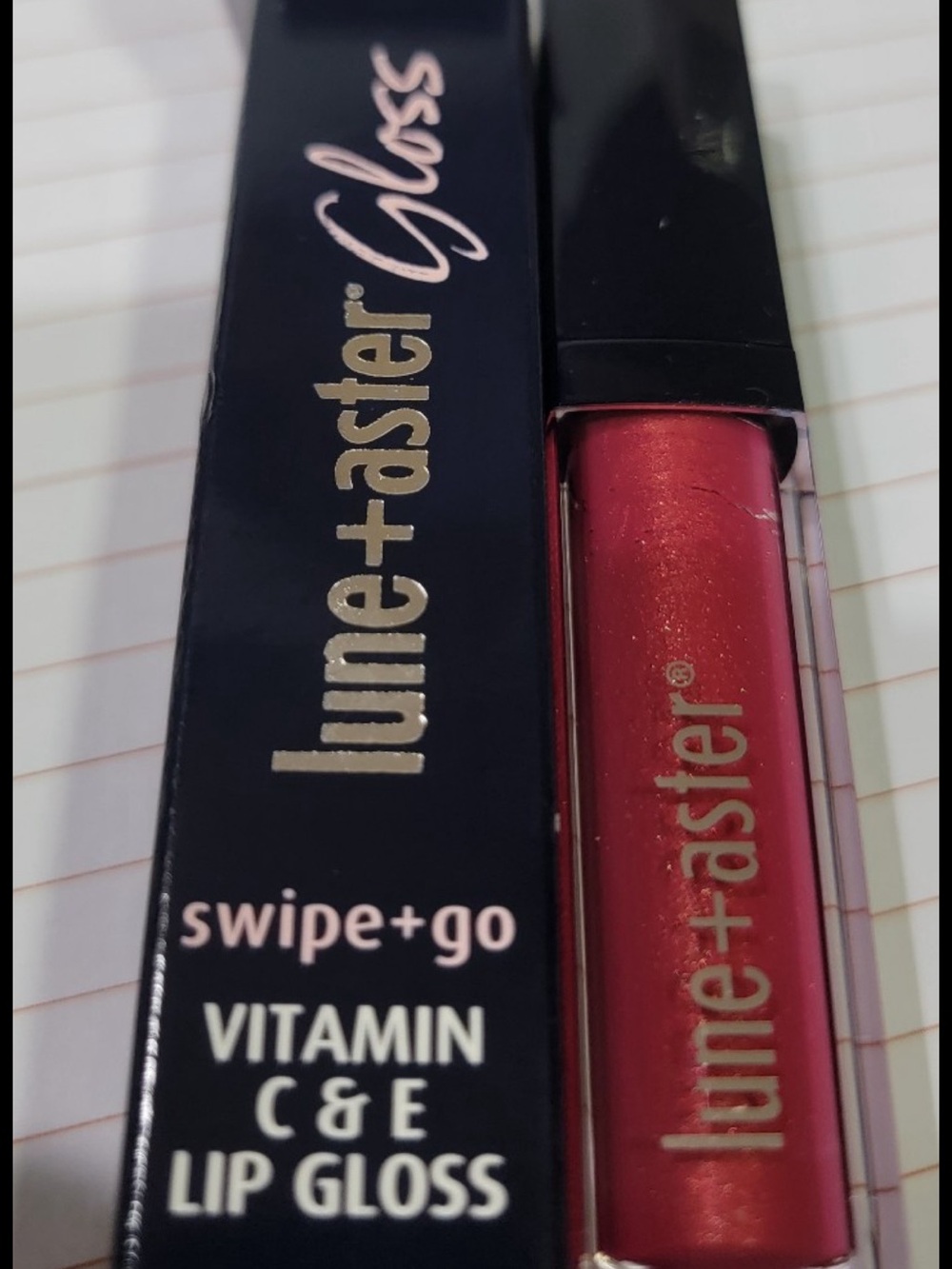 Lune+Aster Swipe+Go Vitamin C & E Lip Gloss in Shade CEO NIB